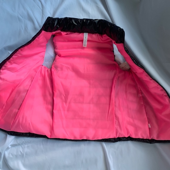 Slick Black quilted Puffer VEST NWT - Picture 6 of 7